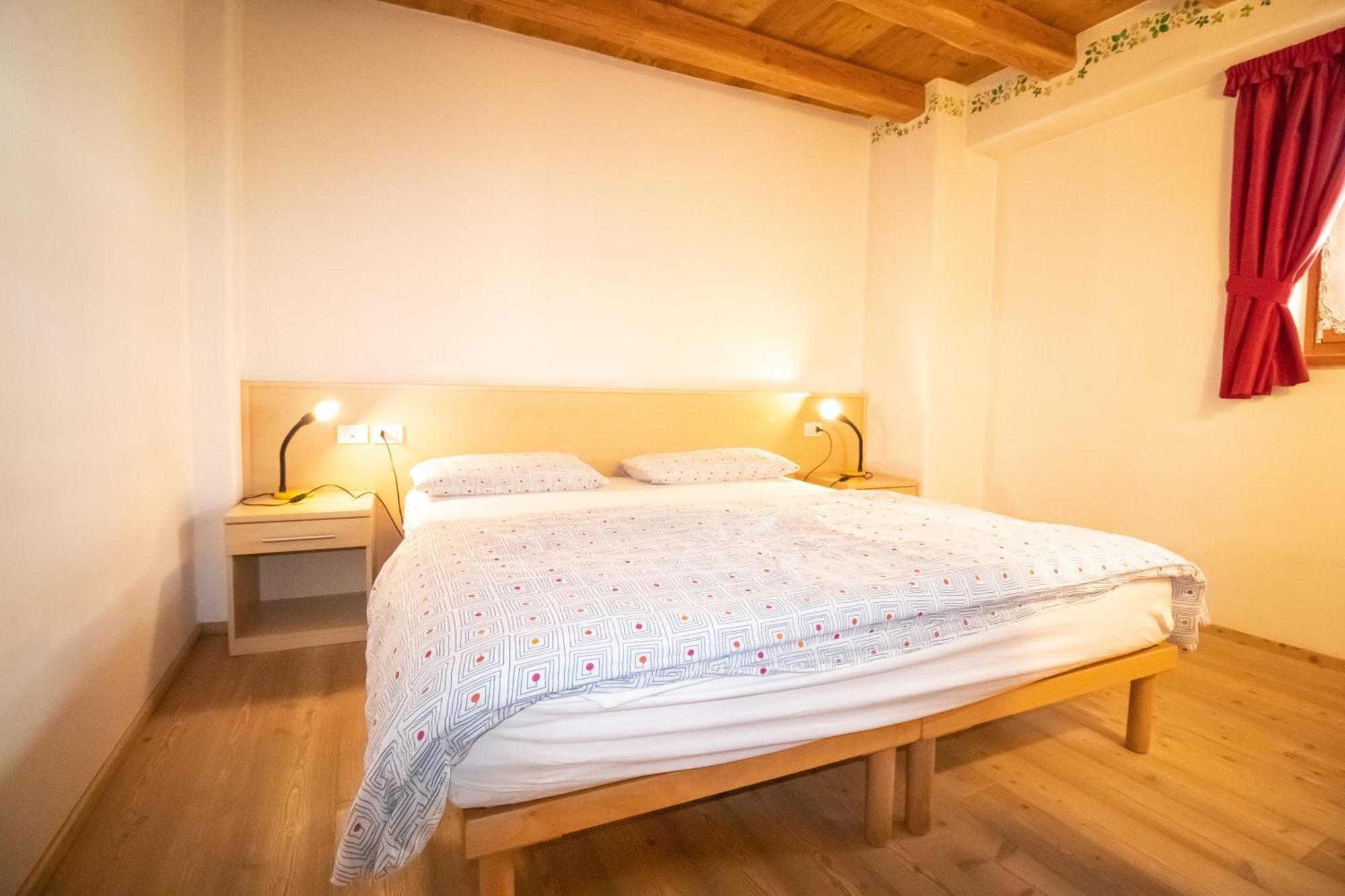 Ciasa Torta Apartment Moena Bagian luar foto
