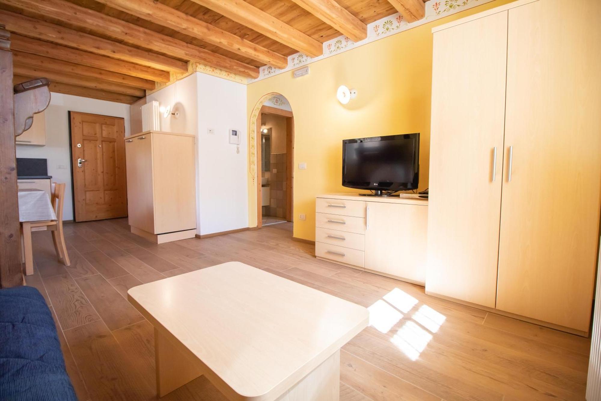 Ciasa Torta Apartment Moena Bagian luar foto